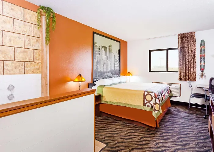 Super 8 By Wyndham