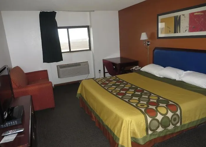 Super 8 By Wyndham Motel 2*